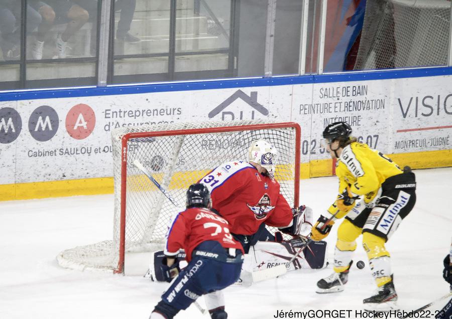 Angers  2 - 3 Rouen