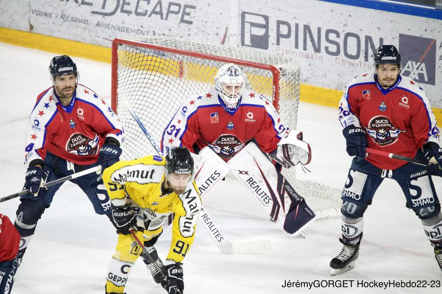 Angers  2 - 3 Rouen