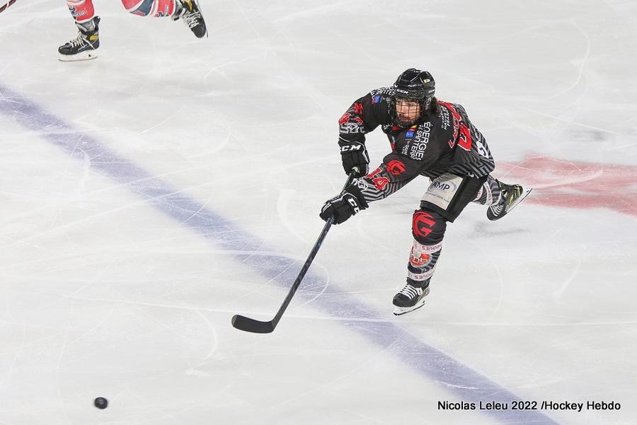 Amiens  8 - 2 Neuilly/Marne