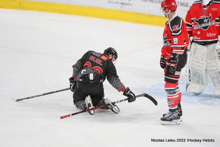 Amiens  8 - 2 Neuilly/Marne