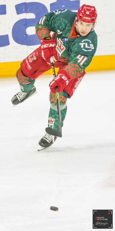 Cergy-Pontoise 4 - 2 Chamonix 