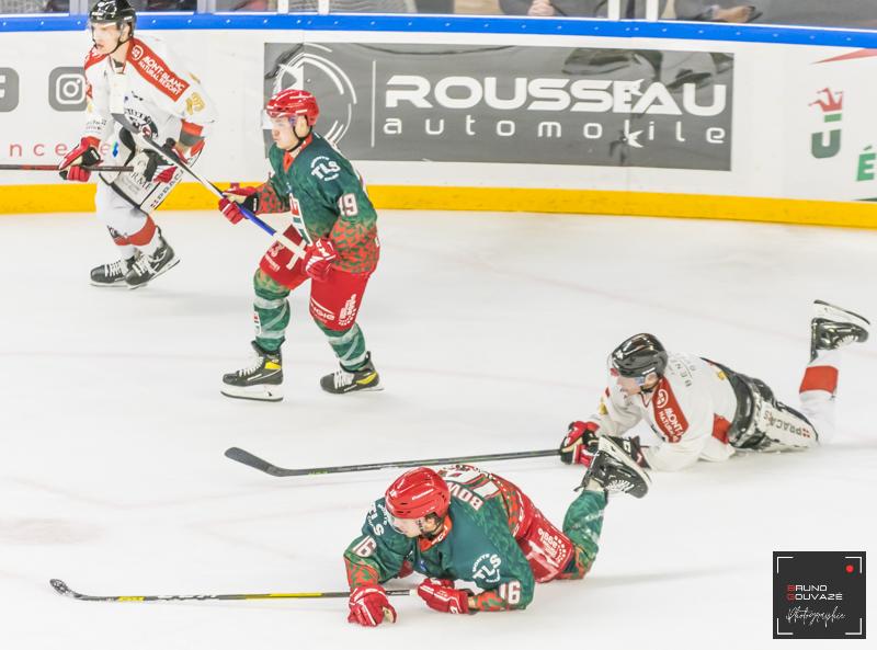 Cergy-Pontoise 4 - 2 Chamonix 