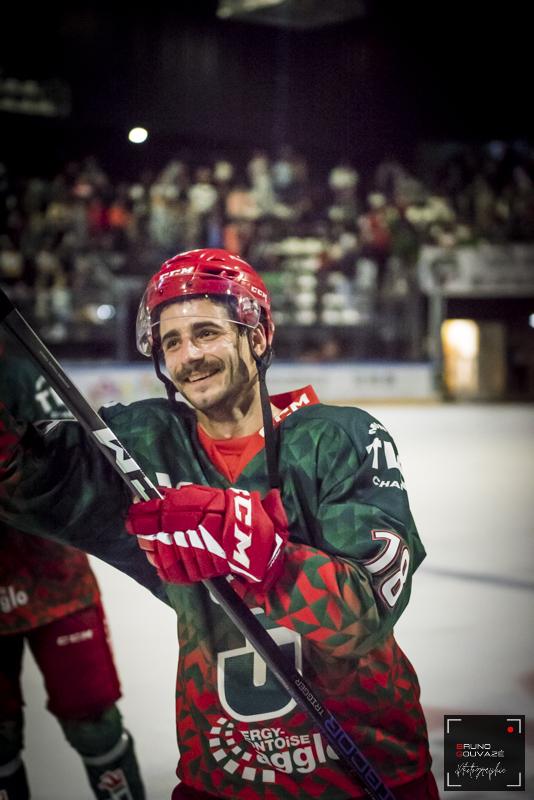 Cergy-Pontoise 4 - 2 Chamonix 