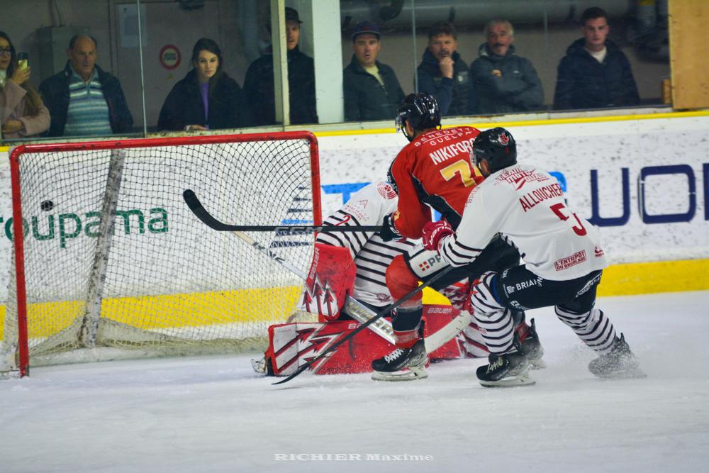 Chamonix  3 - 2 Briançon 