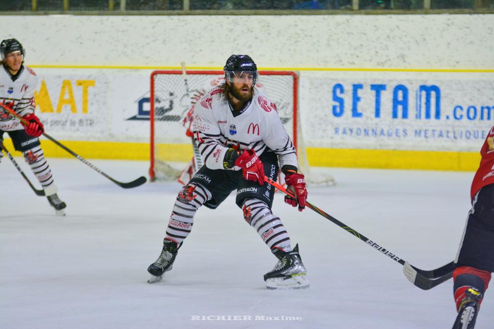 Chamonix  3 - 2 Briançon 