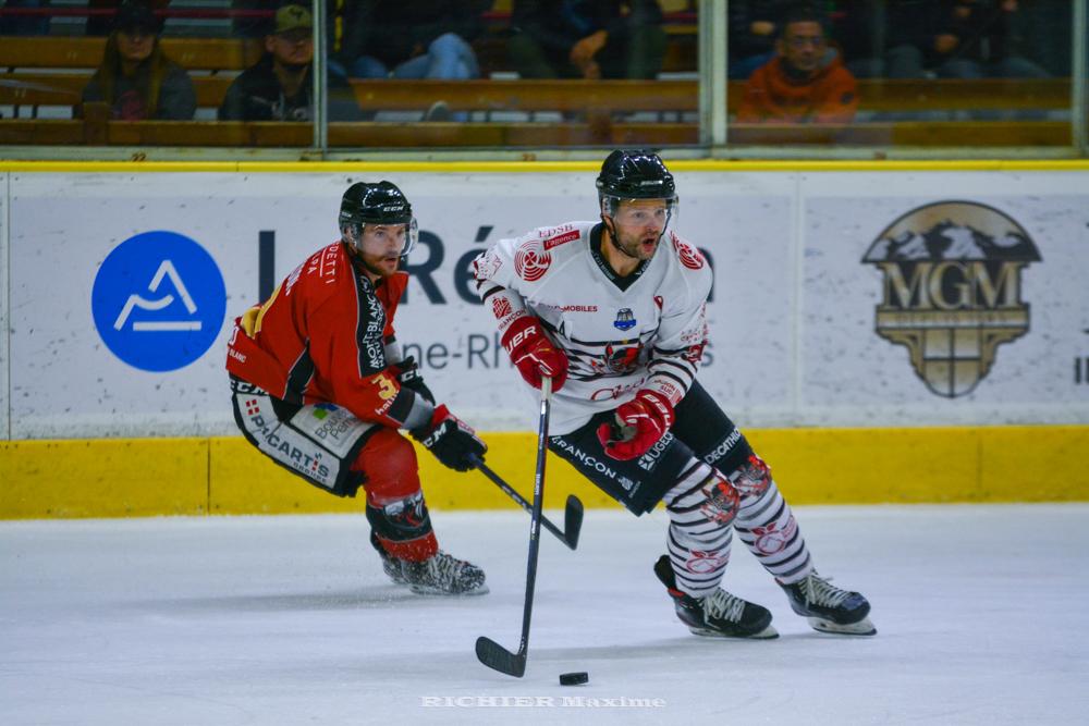 Chamonix  3 - 2 Briançon 