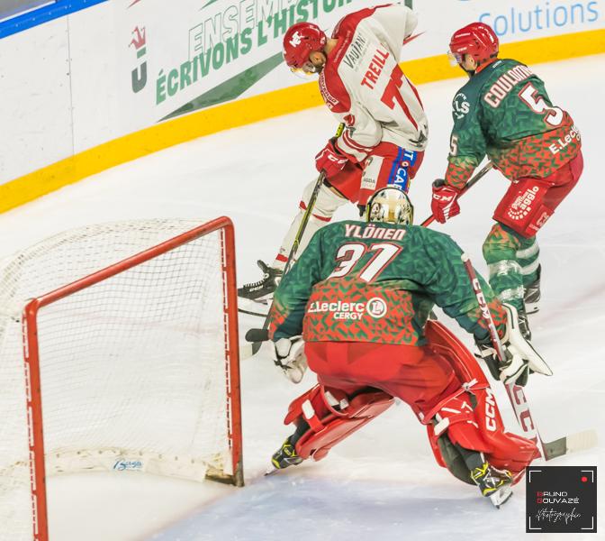Cergy-Pontoise 4 - 5 Grenoble 