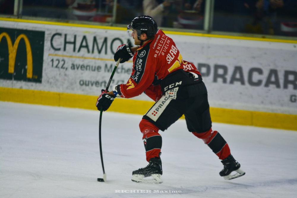 Chamonix  3 - 5 Rouen
