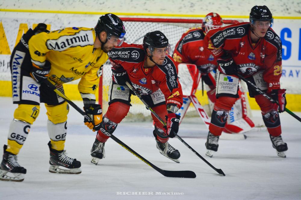 Chamonix  3 - 5 Rouen