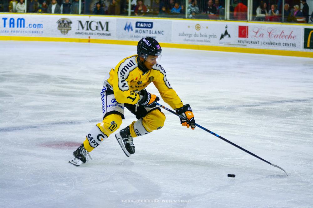 Chamonix  3 - 5 Rouen