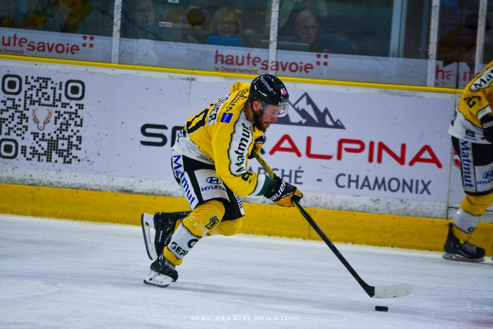 Chamonix  3 - 5 Rouen