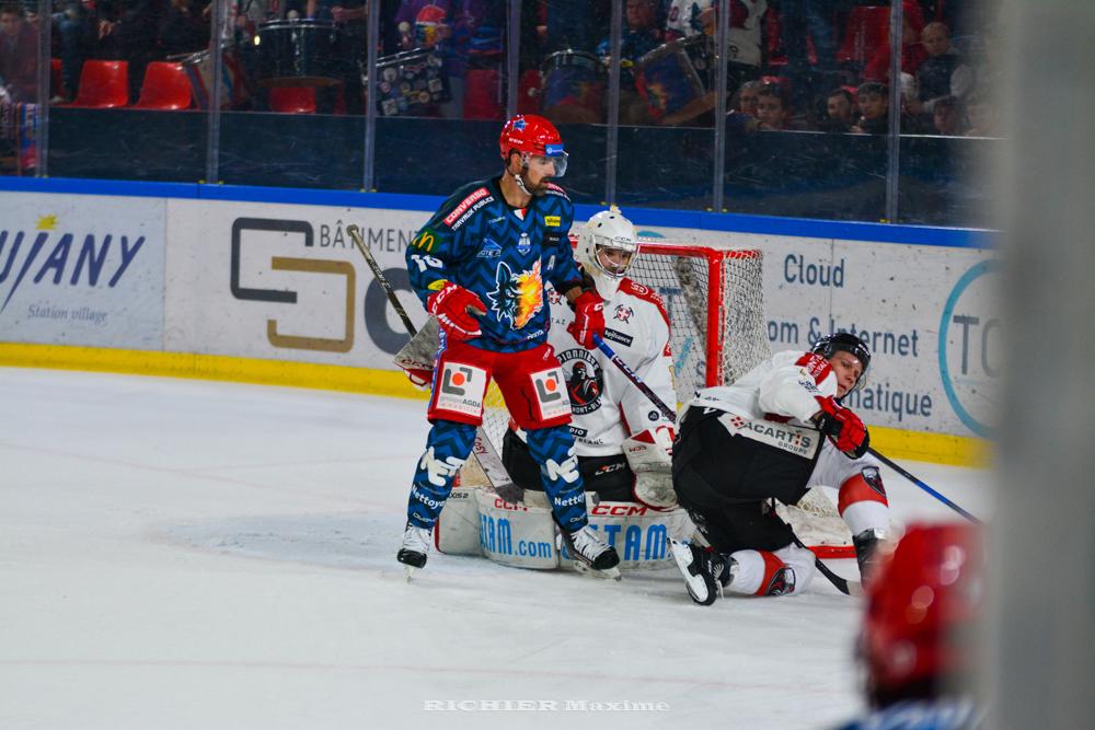 Grenoble  5 - 2 Chamonix 