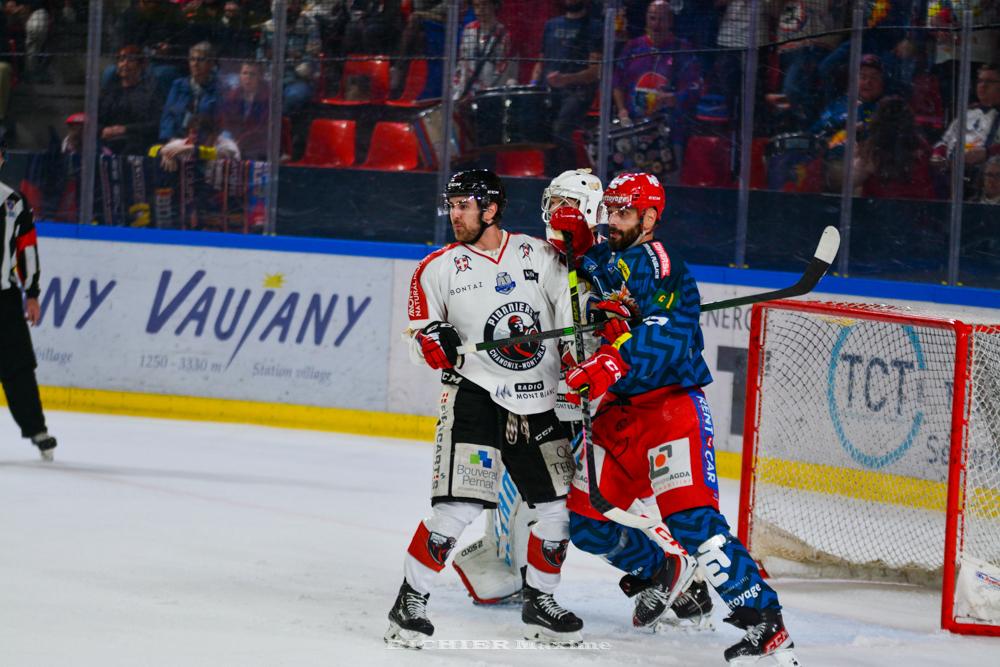 Grenoble  5 - 2 Chamonix 
