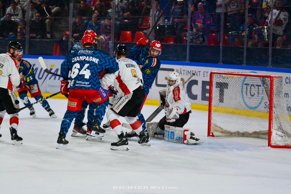 Grenoble  5 - 2 Chamonix 