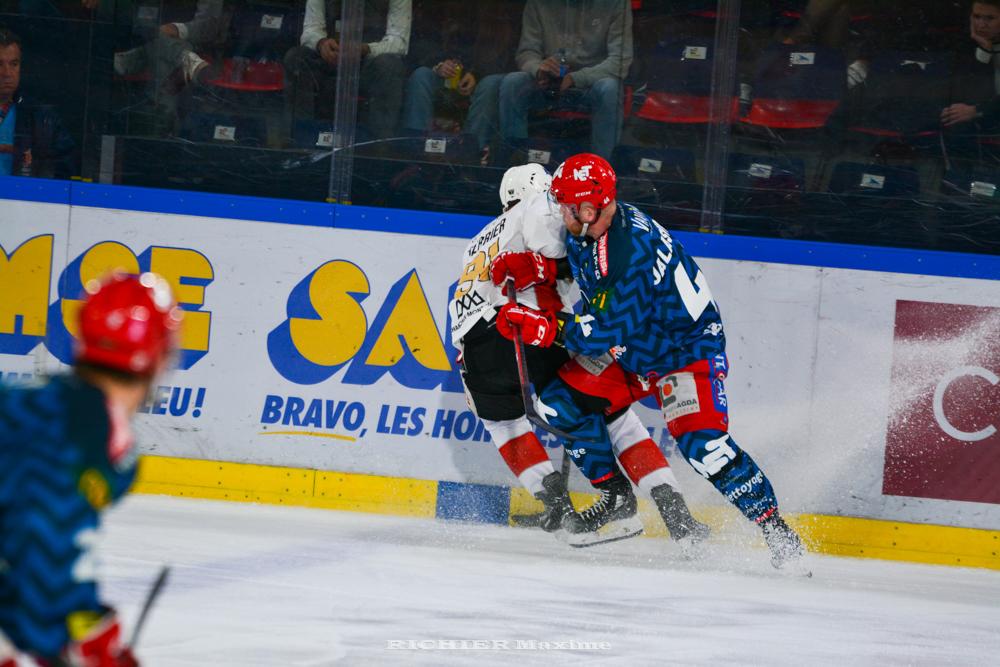 Grenoble  5 - 2 Chamonix 