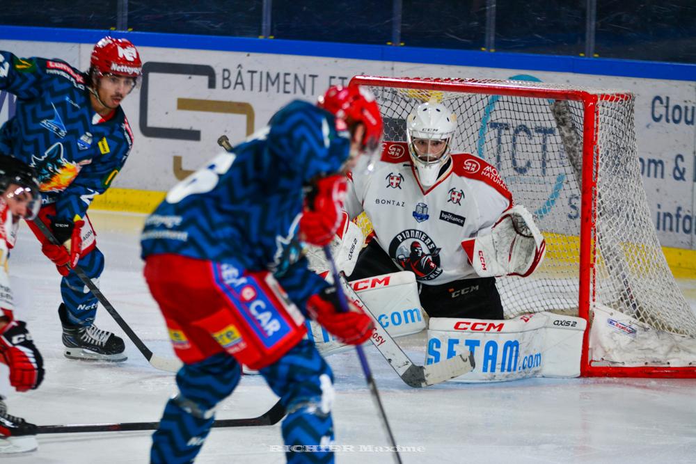 Grenoble  5 - 2 Chamonix 