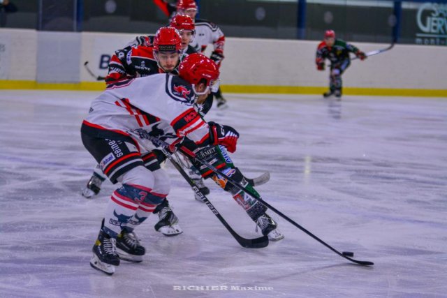 Photo hockey match Mont-Blanc - Neuilly/Marne le 15/10/2022