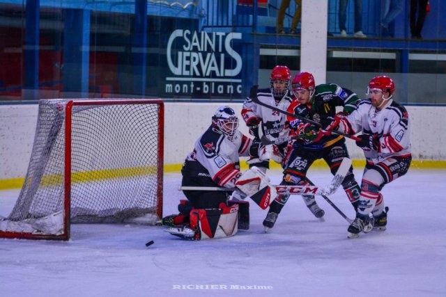 Photo hockey match Mont-Blanc - Neuilly/Marne le 15/10/2022