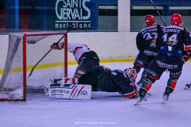 Photo hockey match Mont-Blanc - Neuilly/Marne le 15/10/2022
