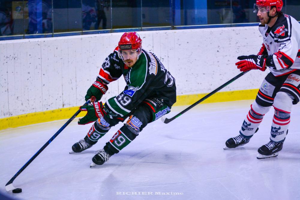 Mont-Blanc 3 - 4 Neuilly/Marne