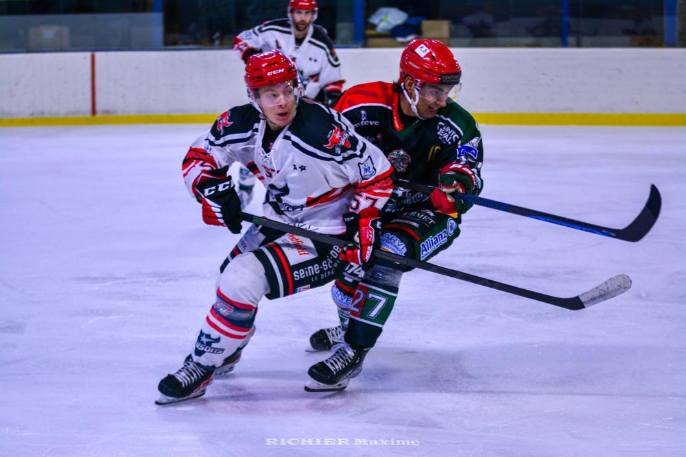 Mont-Blanc 3 - 4 Neuilly/Marne