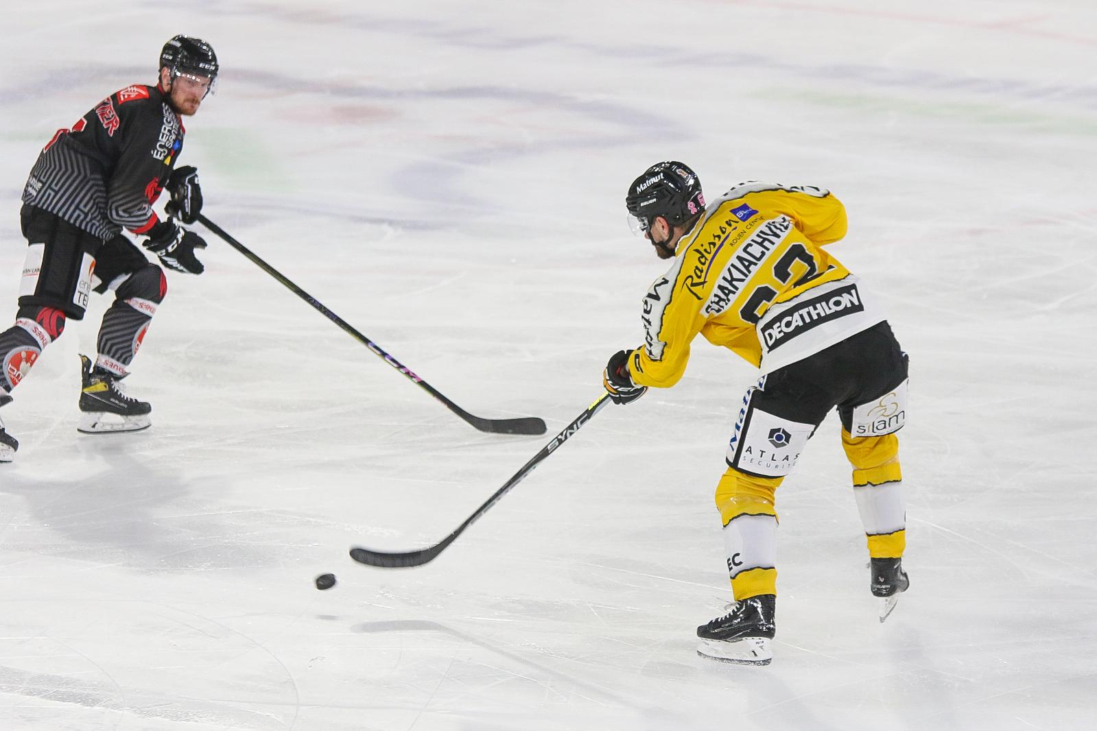 Amiens  5 - 6 Rouen
