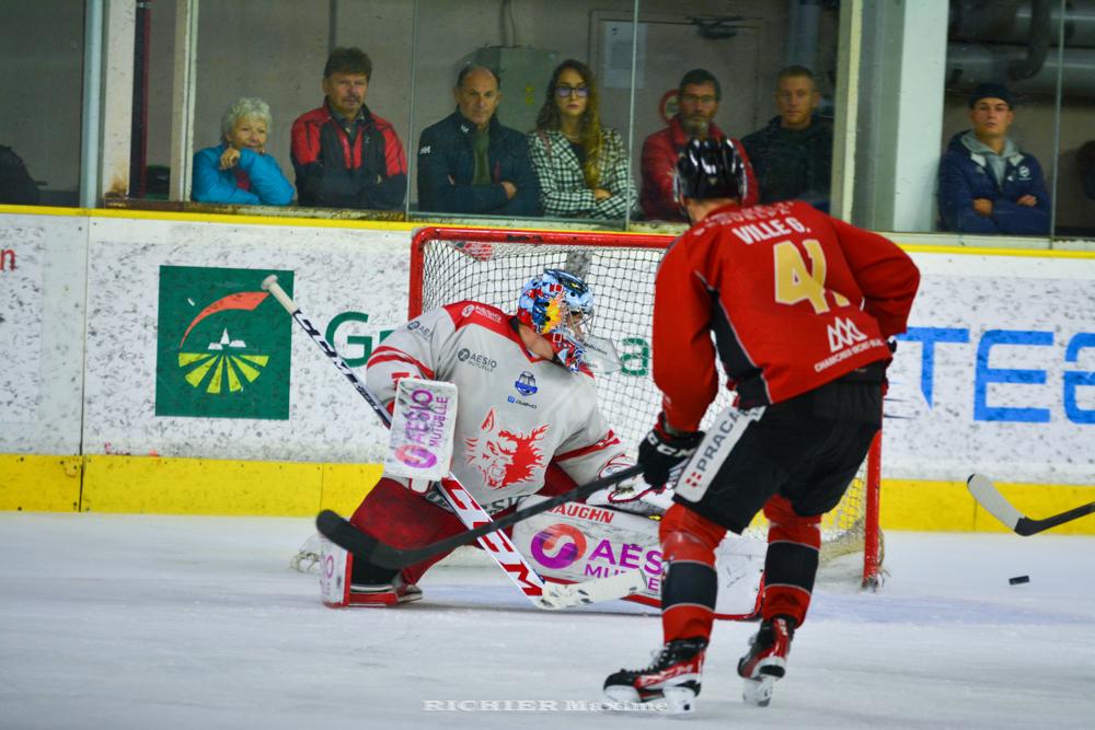 Chamonix  1 - 3 Grenoble 