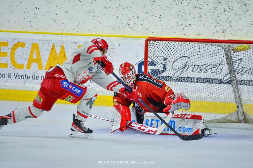 Chamonix  1 - 3 Grenoble 