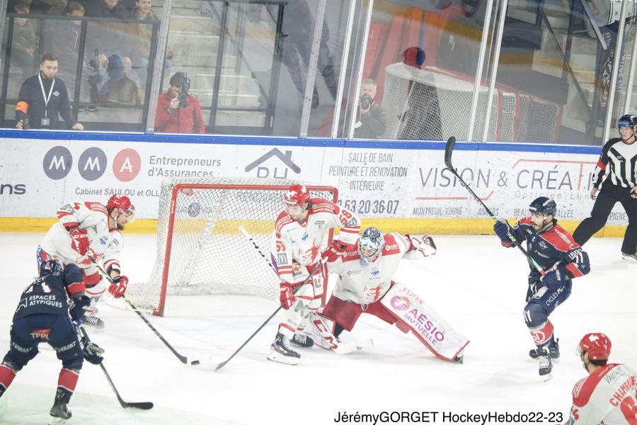 Angers  3 - 4 Grenoble 