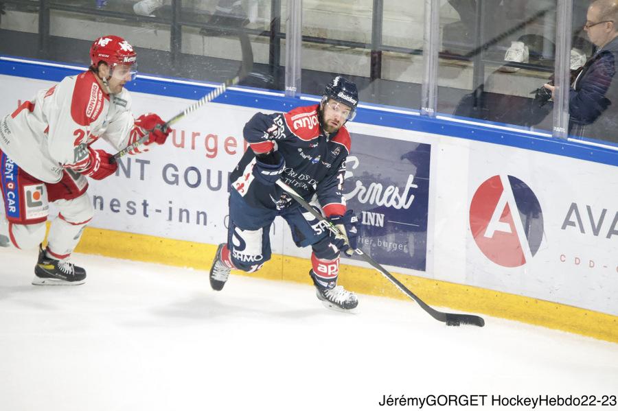 Angers  3 - 4 Grenoble 