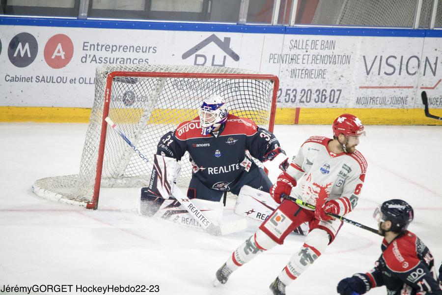 Angers  3 - 4 Grenoble 