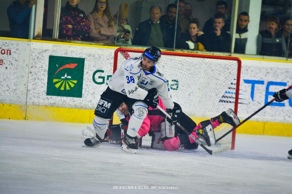 Chamonix  5 - 3 Gap 