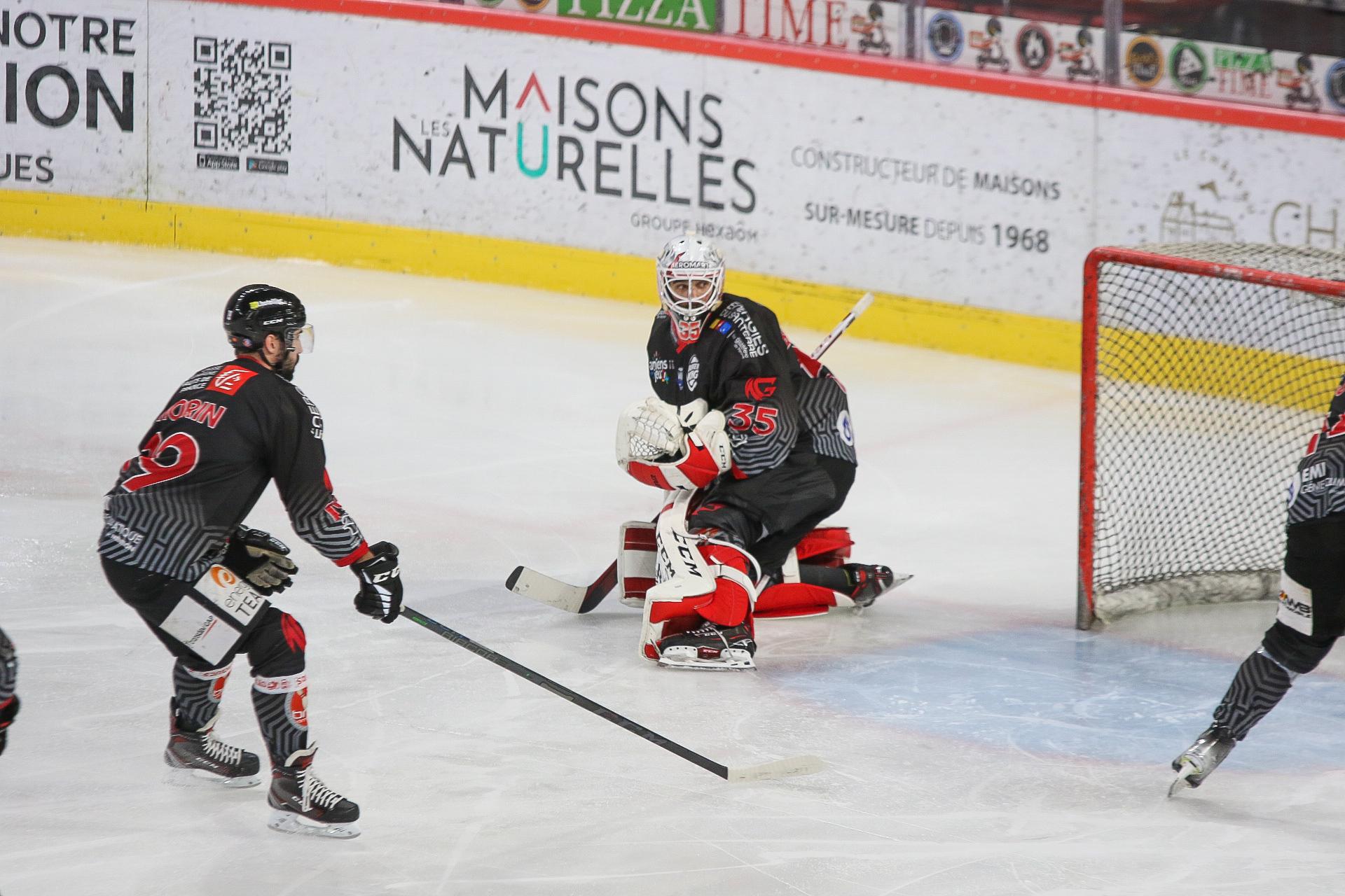 Amiens  1 - 3 Cergy-Pontoise