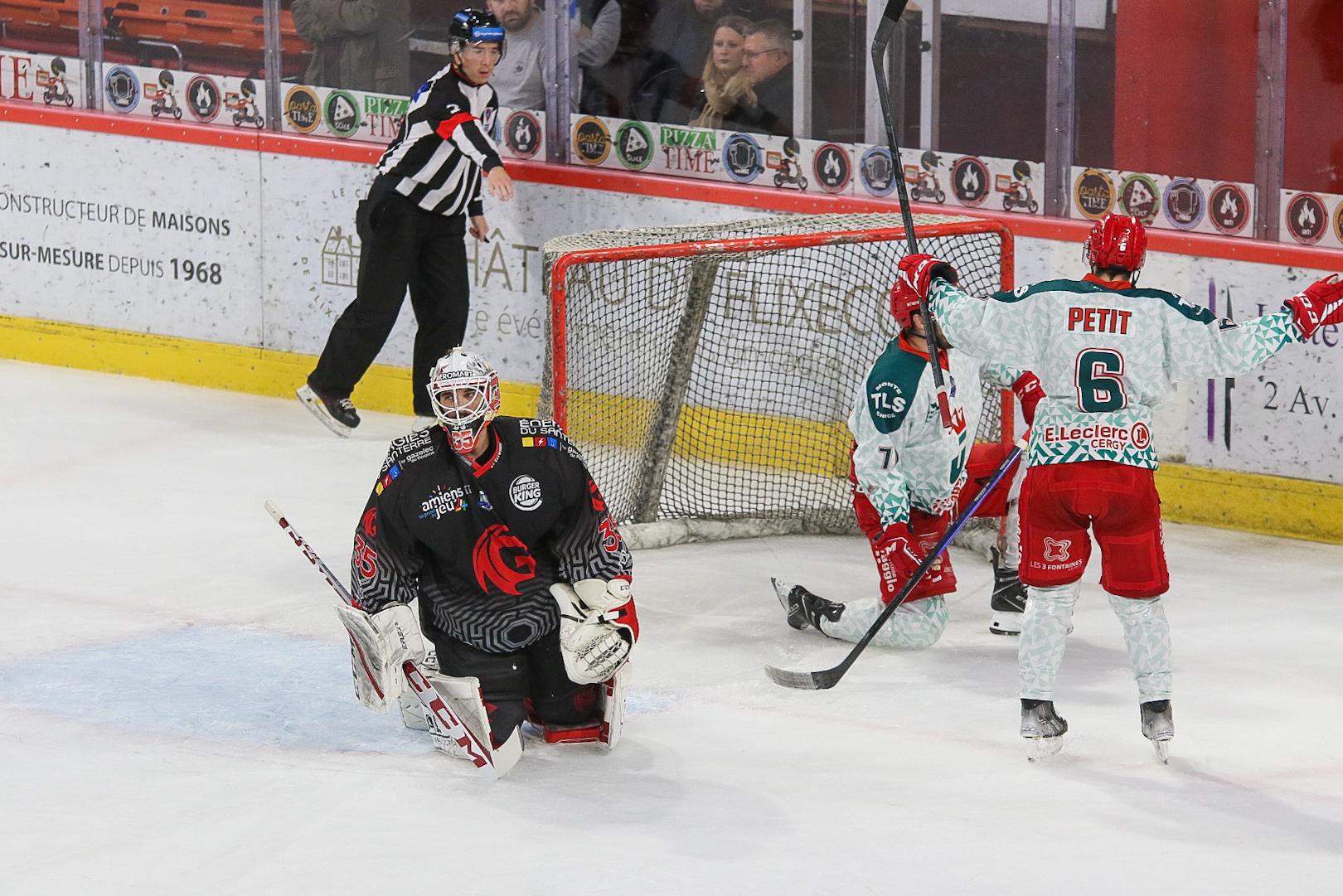 Amiens  1 - 3 Cergy-Pontoise