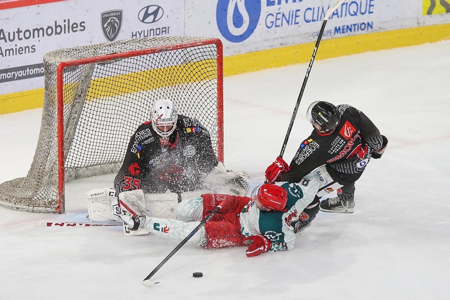 Amiens  1 - 3 Cergy-Pontoise
