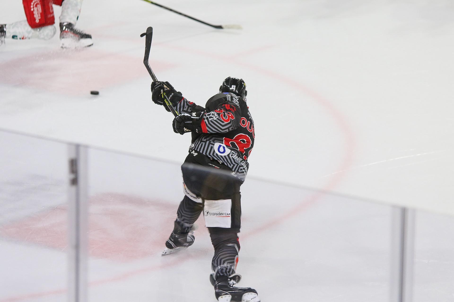 Amiens  1 - 3 Cergy-Pontoise