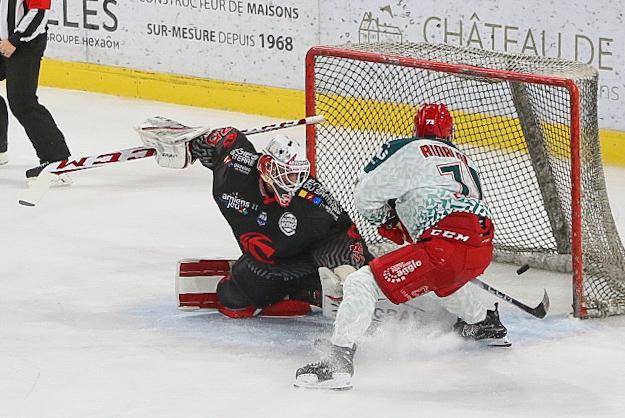 Amiens  1 - 3 Cergy-Pontoise