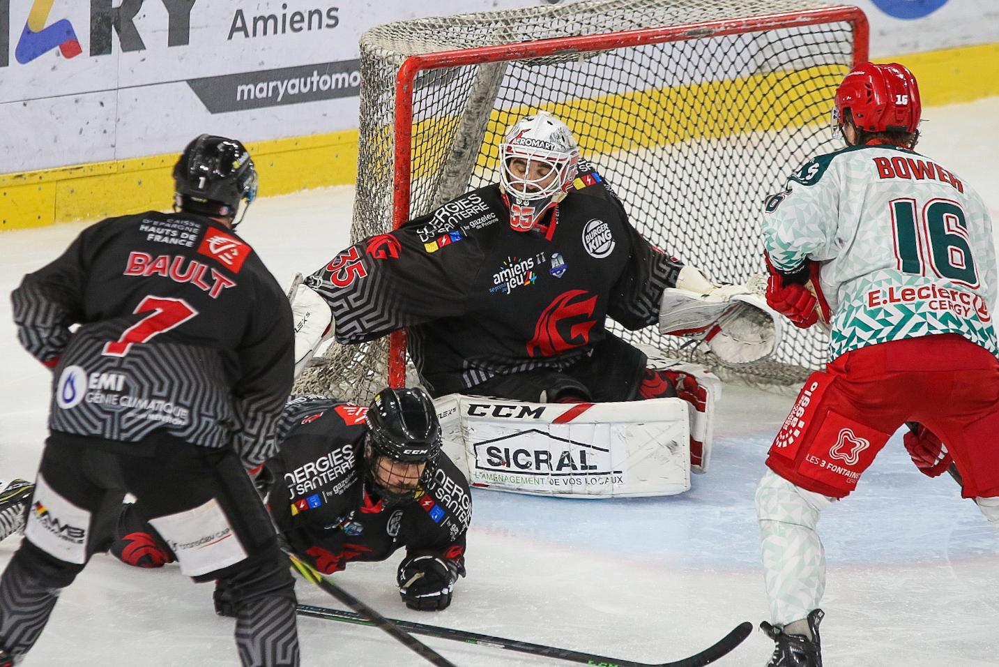 Amiens  1 - 3 Cergy-Pontoise