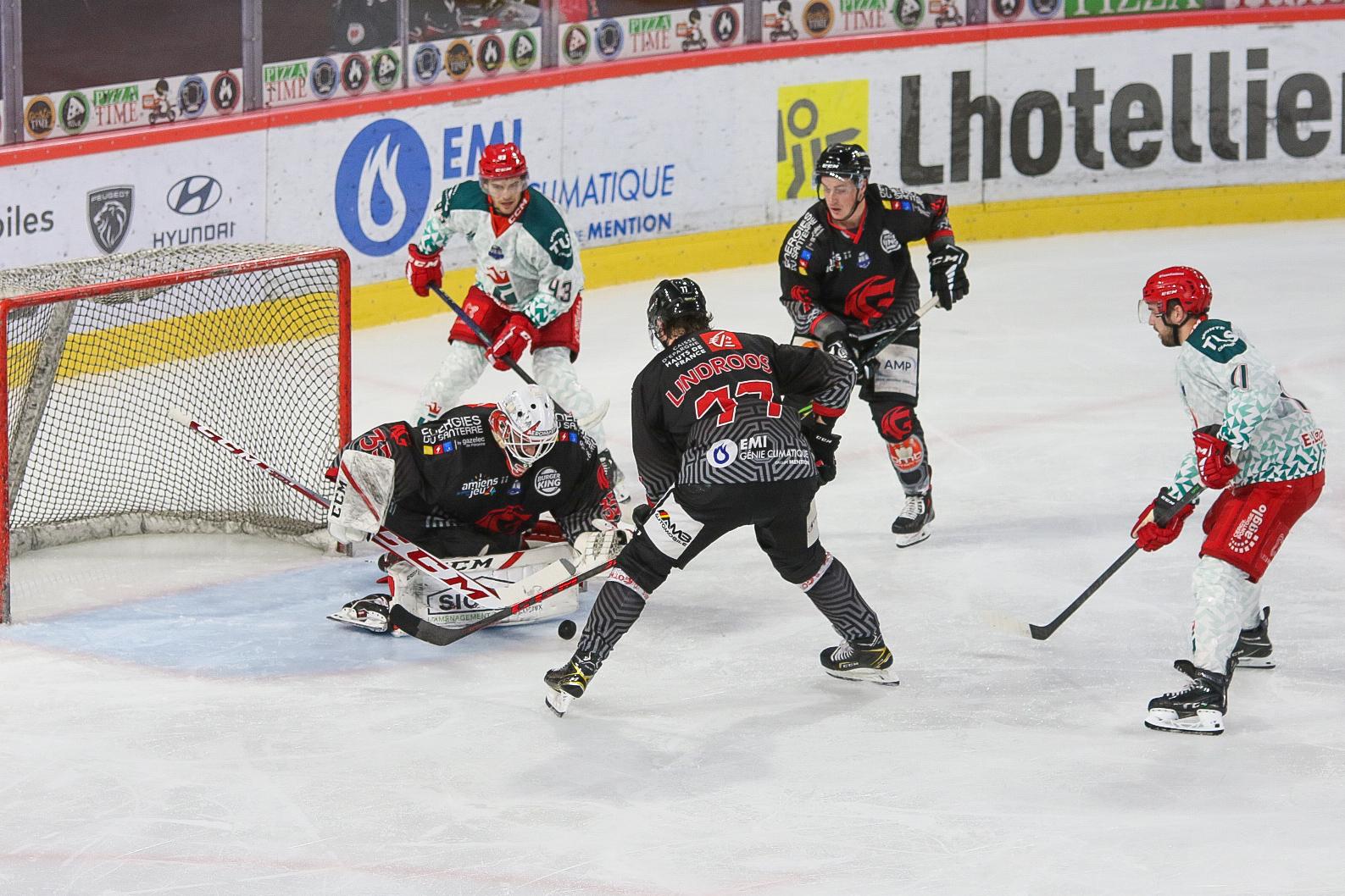 Amiens  1 - 3 Cergy-Pontoise