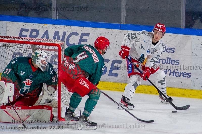 Grenoble  5 - 1 Cergy-Pontoise