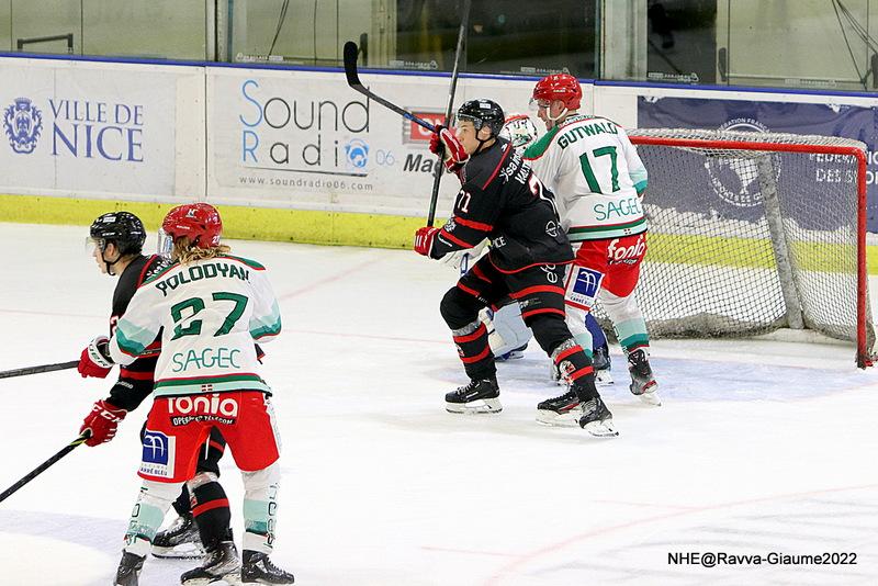 Nice 2 - 4 Anglet