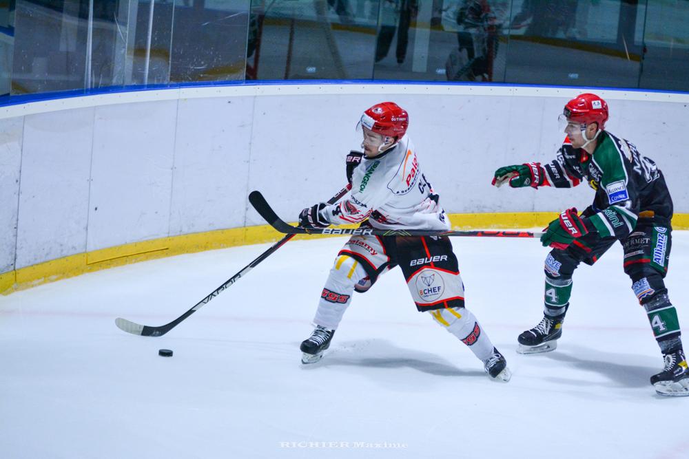 Mont-Blanc 2 - 1 Cholet 