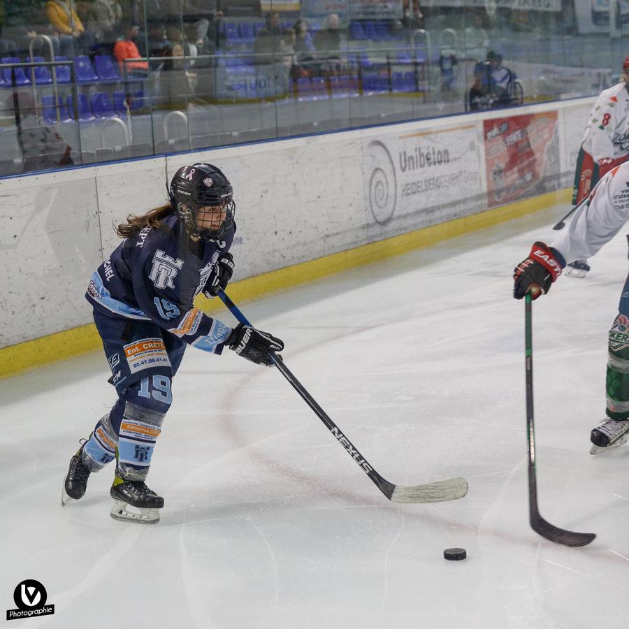 Tours / Féminine 3 - 0 Cergy-Pontoise / Féminin