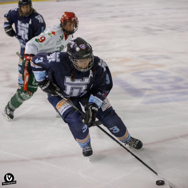 Photo hockey match Tours / Féminine - Cergy-Pontoise / Féminin le 05/11/2022