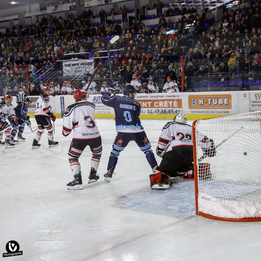 Tours  3 - 0 Neuilly/Marne