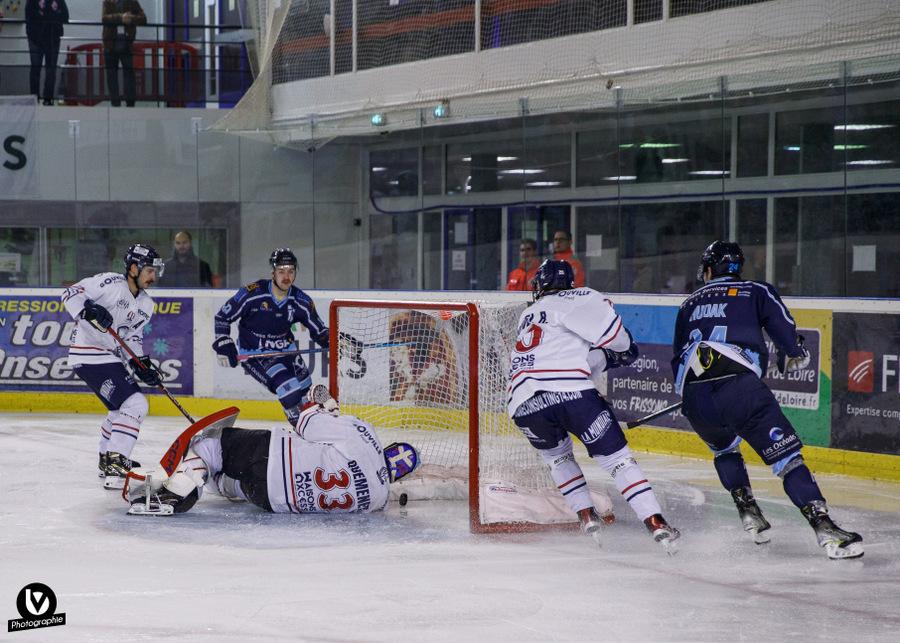 Tours  2 - 4 Caen 