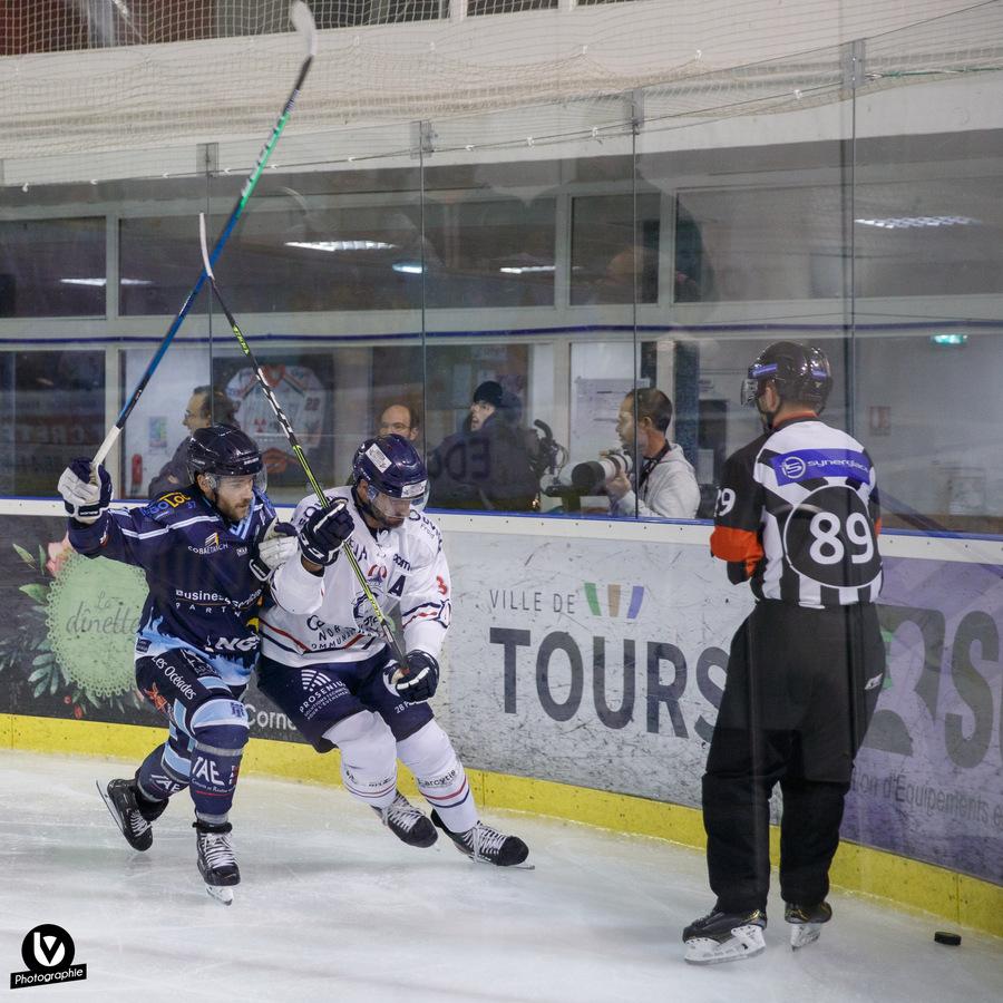 Tours  2 - 4 Caen 