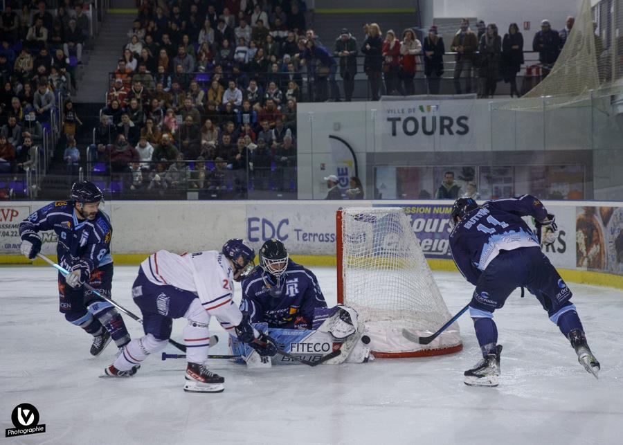 Tours  2 - 4 Caen 