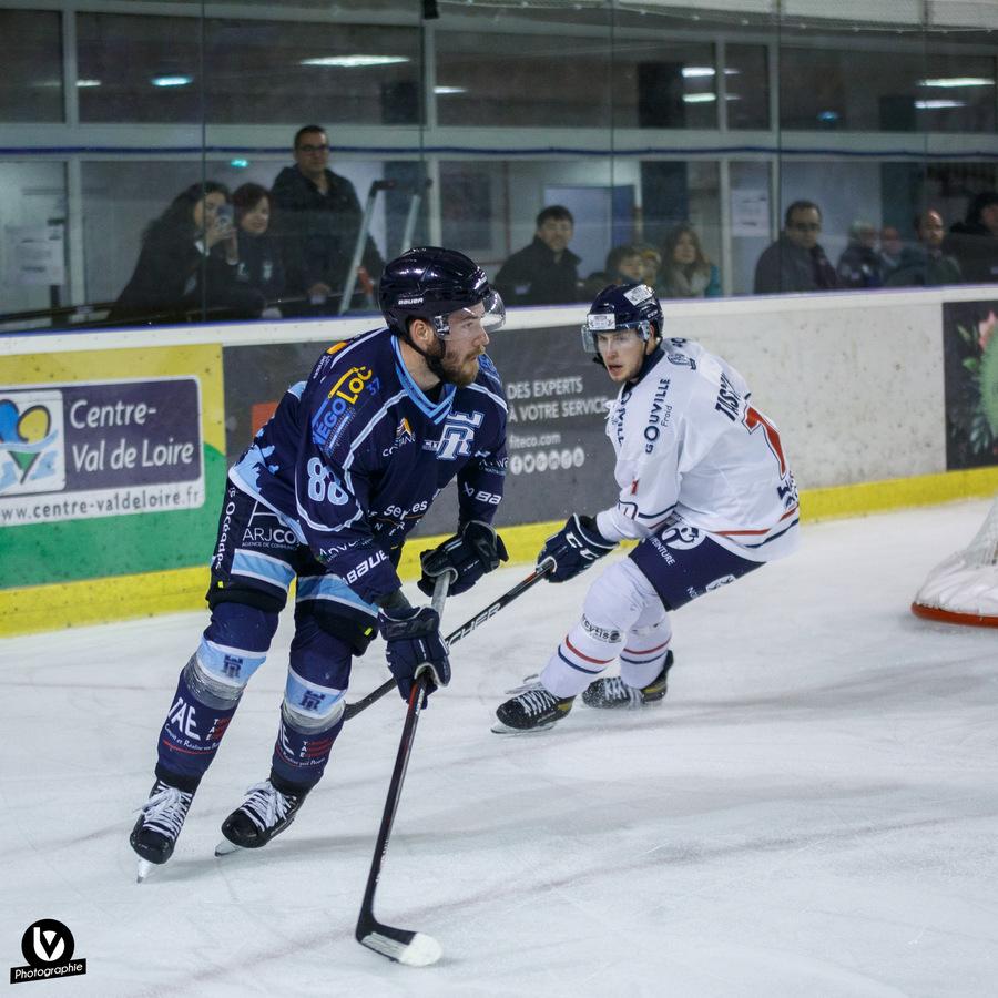Tours  2 - 4 Caen 