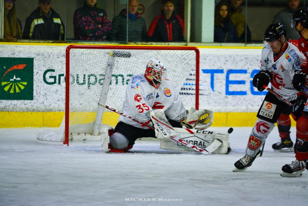 Chamonix  2 - 3 Amiens 